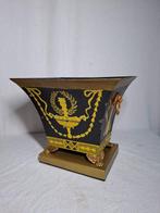 Jardinière - Aluminium - met leeuwenkoppen, Antiek en Kunst