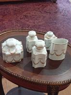 Artibus - Dressoir (5) - Porselein - Toiletset, Antiek en Kunst