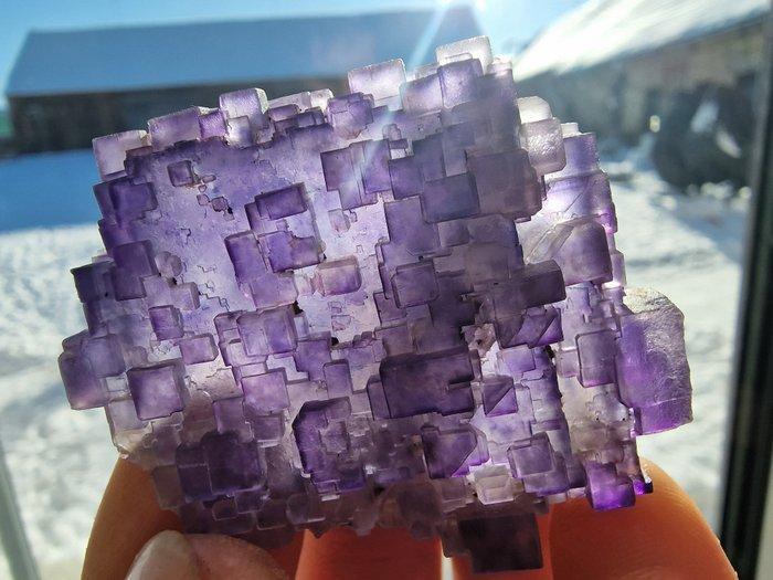 Fluoriet Topkleur - Hoogte: 52 mm - Breedte: 43 mm- 77 g -, Verzamelen, Mineralen en Fossielen