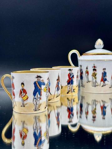 Langenthal - Koffieservies (8) - La Suisse au service de