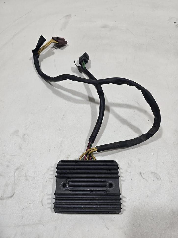 Piaggio Mp3 250 LT 2009 / Spanningsregelaar, Fietsen en Brommers, Brommeronderdelen | Scooters, Overige typen, Overige merken