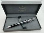 Parker - NOS Sonnet met 18 Kt pen punt + Bureau accessoires