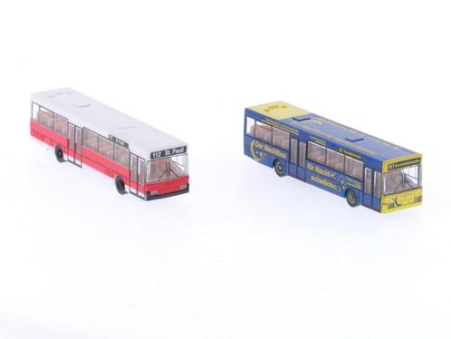 Schaal N Minitrix 65402 en 65403 set van 2 bussen #3465, Hobby en Vrije tijd, Modeltreinen | N-Spoor, Zo goed als nieuw, Analoog