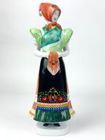 Hollohaza - Figuur - Hungarian folk - Porselein, Antiek en Kunst