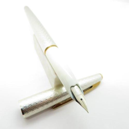 Platinum - Vintage Small - 18K gold nib (F) - Vulpen, Verzamelen, Pennenverzamelingen