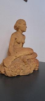 René Adolph Joseph Wong Lun Hing (Rene Wong) - Statue,