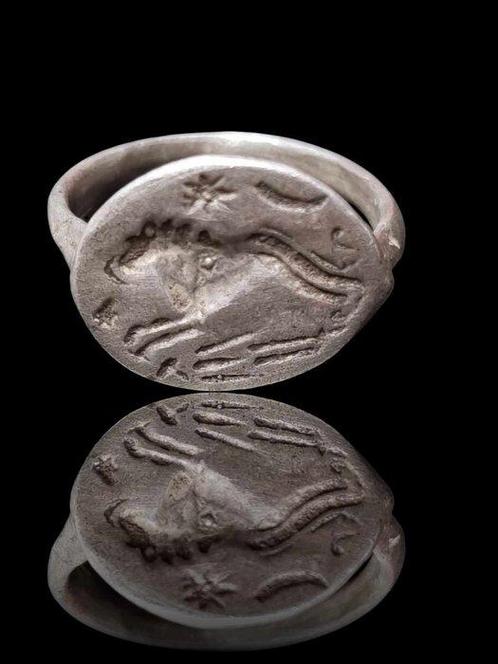 Romain antique, République Argent, Lion de mer très rare, Handtassen en Accessoires, Antieke sieraden