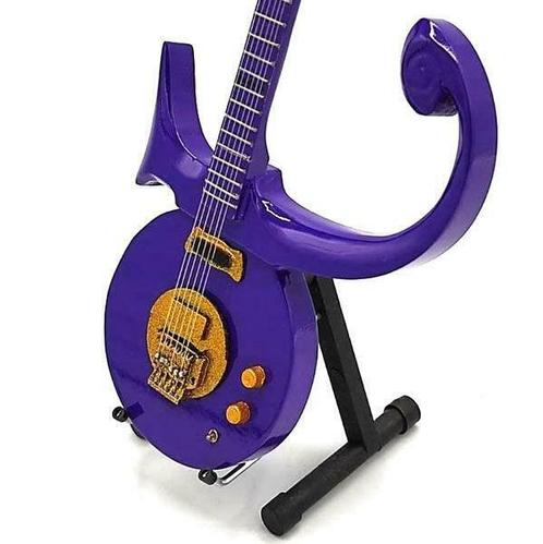 Miniatuur Love Symbol gitaar met gratis standaard, Verzamelen, Film en Tv, Beeldje, Replica of Model, Nieuw, Verzenden