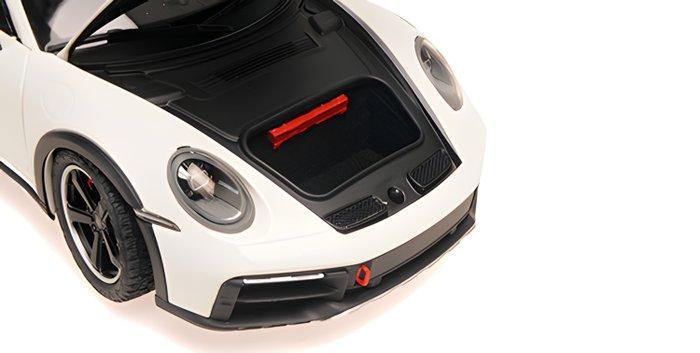 Minichamps 1:18 - Model sportwagen - Porsche 911 Dakar 2022, Hobby en Vrije tijd, Modelauto's | 1:5 tot 1:12