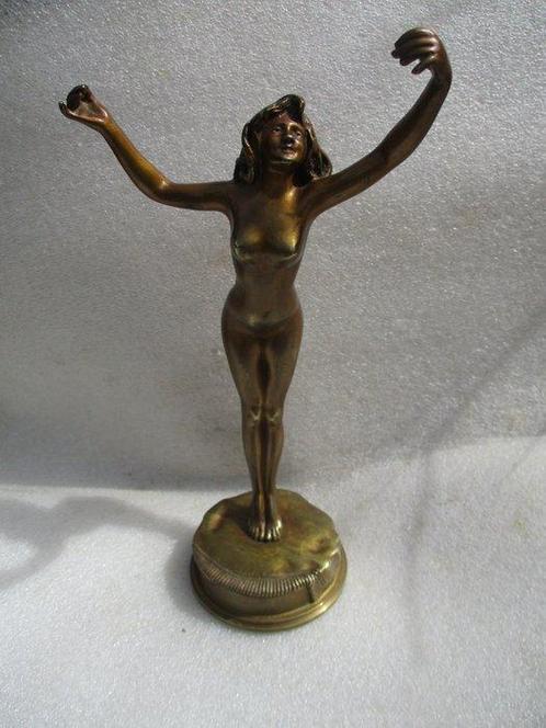 Beeldje, Femme nue - 22 cm - Art Deco beeldje. Gebrsoteerde, Antiek en Kunst, Kunst | Designobjecten