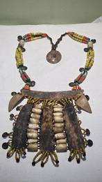 Koppensnellers krijger ketting Naga India - Brons, Schelp -, Antiek en Kunst