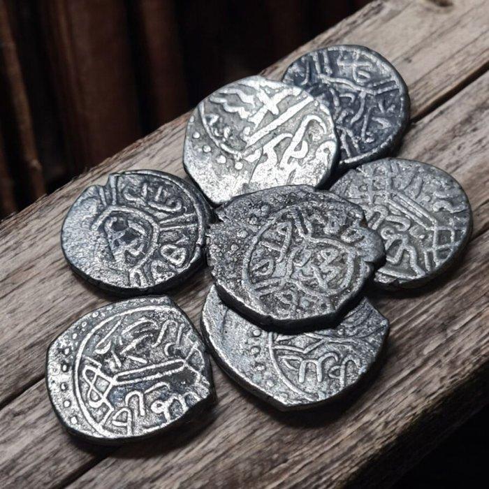 Islamitische Rijk (middeleeuws). Lot of 7 silver coins., Postzegels en Munten, Munten | Europa | Niet-Euromunten