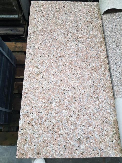 Dalles granit Rose flammé 60x30x6 13,50 m² liquidation stock, Doe-het-zelf en Bouw, Tegels, Ophalen