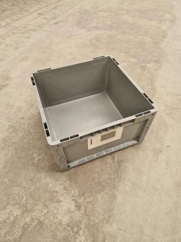 Kunststof stapelbak 400x400x220mm vierkant gesloten, Ophalen of Verzenden