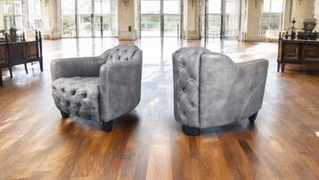 PTMD Deluxe Pair of high end leather aviator sofas