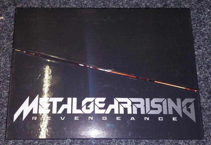 Metal Gear Rising Revengeance premium package (ps3, Games en Spelcomputers, Games | Sony PlayStation 3, Ophalen of Verzenden