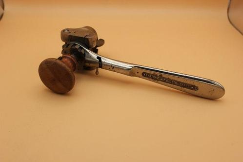 KESTONE MGF CO. BUFFALO N.Y. - Werkgereedschap  - Oude, Antiek en Kunst, Antiek | Wandborden en Tegels