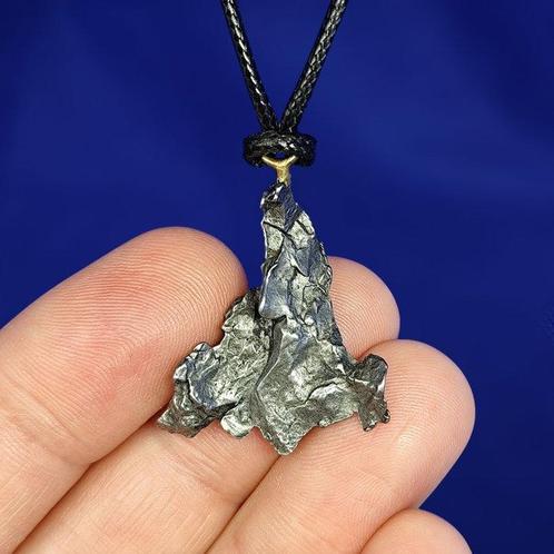Authentieke meteoorhanger. Met de hand gemaakt. CAMPO DEL, Verzamelen, Mineralen en Fossielen