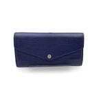 Louis Vuitton - Blue Epi Leather Long Flap Continental Sarah, Antiquités & Art, Tapis & Textile