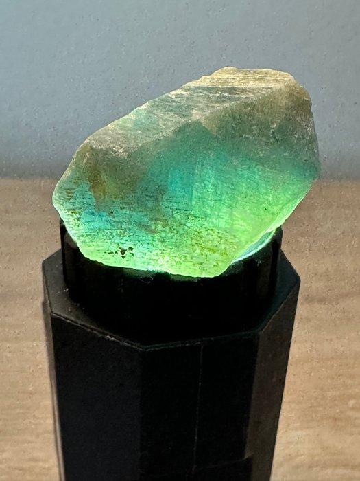 Saffier 100% natuurlijk, geweldig, twee verschillende, Verzamelen, Mineralen en Fossielen