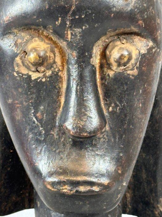 African Fang relic guard head on stand - Gabon., Antiek en Kunst, Kunst | Niet-Westerse kunst