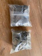 Nederland. 2 zakken met 1 kg netto zilver, totaal 2kg puur, Postzegels en Munten