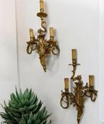 Wandkandelaar (2) - Antieke bronzen vaas in gouden