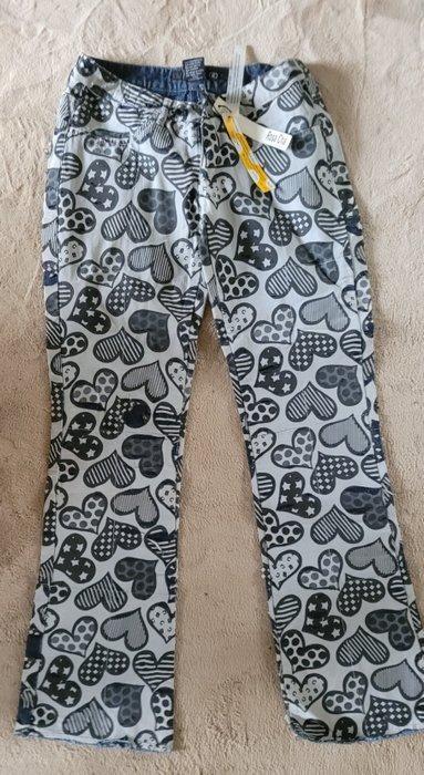 ② Romero Britto (1963) - Britto Design Rosa Cha Jeans — Kunst 