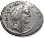 Romeinse Republiek. L. Mussidius Longus, 42 BC. Denarius