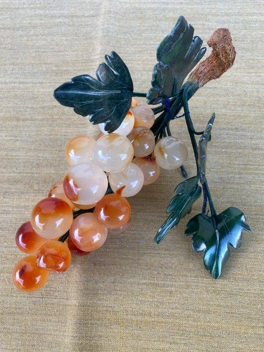 Figuur (2) - Druiventros in minerale steen en Agaat, Antiek en Kunst, Curiosa en Brocante