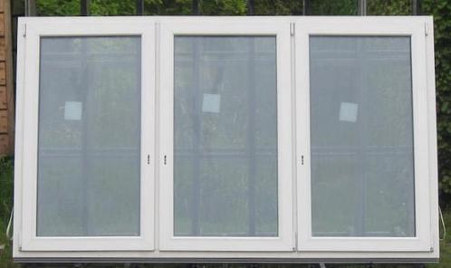 pvc raam , chassis , venster 240 141 3 dubbel glas, Doe-het-zelf en Bouw, Raamkozijnen en Schuifdeuren, Inclusief glas, Nieuw