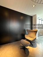 Fritz Hansen EGG Chair met Footstool in stof of leder NIEUW, Nieuw, Leer, High-end Furniture