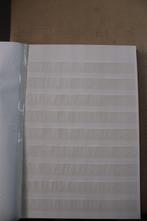 Wereld - 5 nieuwe lege bordeaux rode stockboeken met witte, Postzegels en Munten, Gestempeld