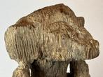 Extremely rare Antique African Ngbaka monkey statue - Congo.