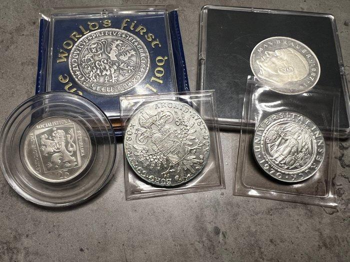 Wereld. Collection of coins, Postzegels en Munten, Munten | Europa | Niet-Euromunten