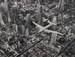 Margaret Bourke-White - A DC-4 Flying over New York City,, Antiek en Kunst