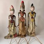 Wayang golek (3) - Drie houten Wayang Golek poppen uit Java