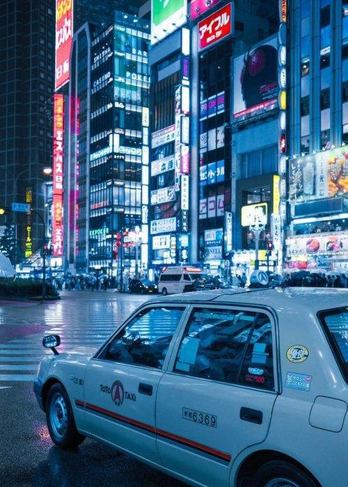 Dominik Valvo - Shinjuku Taxi By Night (Japan 2023), Collections, Appareils photo & Matériel cinématographique