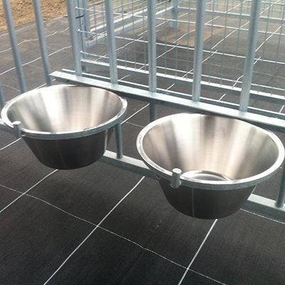 Dubbele drinkset voor kennel, Dieren en Toebehoren, Hondenbenches, Nieuw