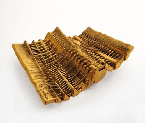 Arnaldo Pomodoro (1926) - Sculpture, Rilievo ondulato per, Antiek en Kunst, Antiek | Overige Antiek