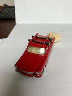 Dinky Toys 1:43 - Modelauto - Peugeot 404 - Met aanhanger, Nieuw