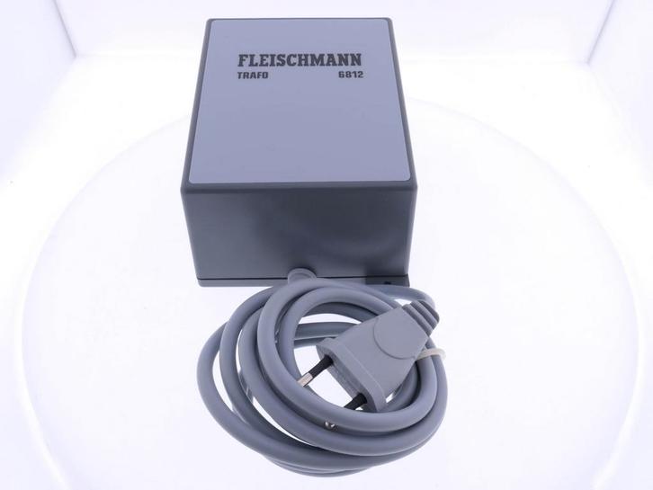Schaal H0 Fleischmann 6812 transformator 18 V 72 VA #6910, Hobby en Vrije tijd, Modeltreinen | H0, Overige typen, Gebruikt, Fleischmann