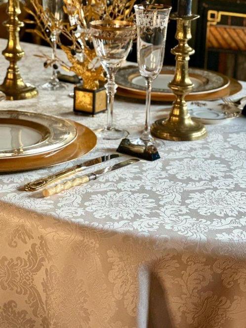 Witte damast tafellaken voor grote tafels, damast met, Antiek en Kunst, Antiek | Meubels | Tafels