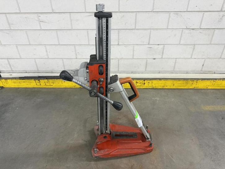 Online veiling: Husqvarna DS150 Statief diamantboormachine, Doe-het-zelf en Bouw, Gereedschap | Boormachines, Gebruikt