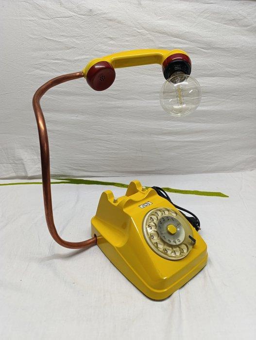 Tafellamp - Plastic, Staal, Koper, Antiek en Kunst, Curiosa en Brocante