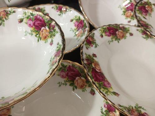 Royal Albert - Assiette (13) - Old Country Roses -, Antiek en Kunst, Antiek | Meubels | Tafels