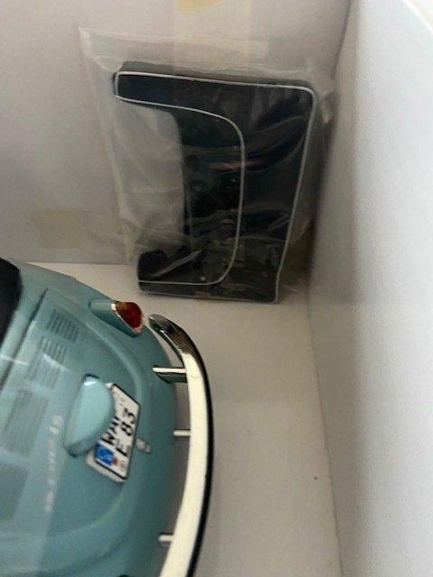 Revell 1:18 - Modelauto - VW 1302-1.5 Käfer Cabrio, Hobby en Vrije tijd, Modelauto's | 1:5 tot 1:12