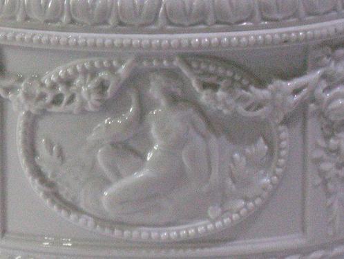 Capodimonte - Sieradendoos - Porselein - Sieradendoos, Antiek en Kunst, Antiek | Glaswerk en Kristal