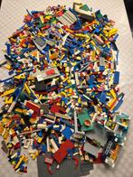 Lego Onderdelen - Grote partij lego in soorten en kleuren.