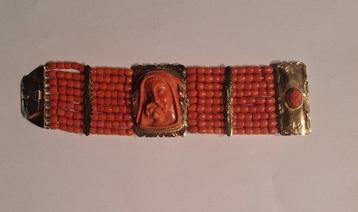 Armband Goud Koraal beschikbaar voor biedingen